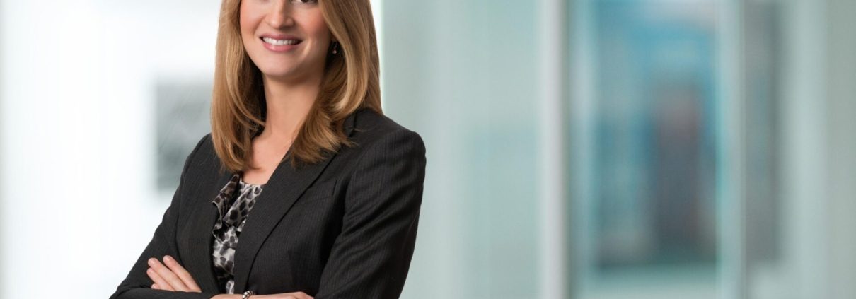 Stephanie Salek Headshot